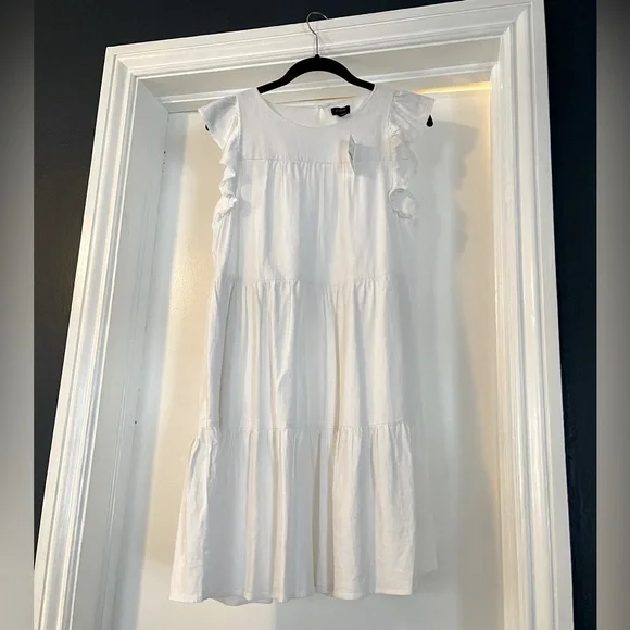 j crew white linen dress J.Crew White Linen/Cotton Ruffled Sleeve Mini Knee Length Sundress Dress, size 0